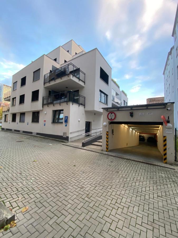 The Elite Suite II Downtown Ac & Garage Parking Pressburg Exterior foto